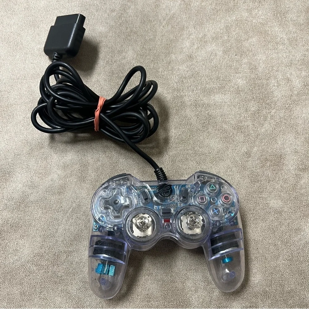 PSI/PS2 Pelican Chameleon Wired Controller